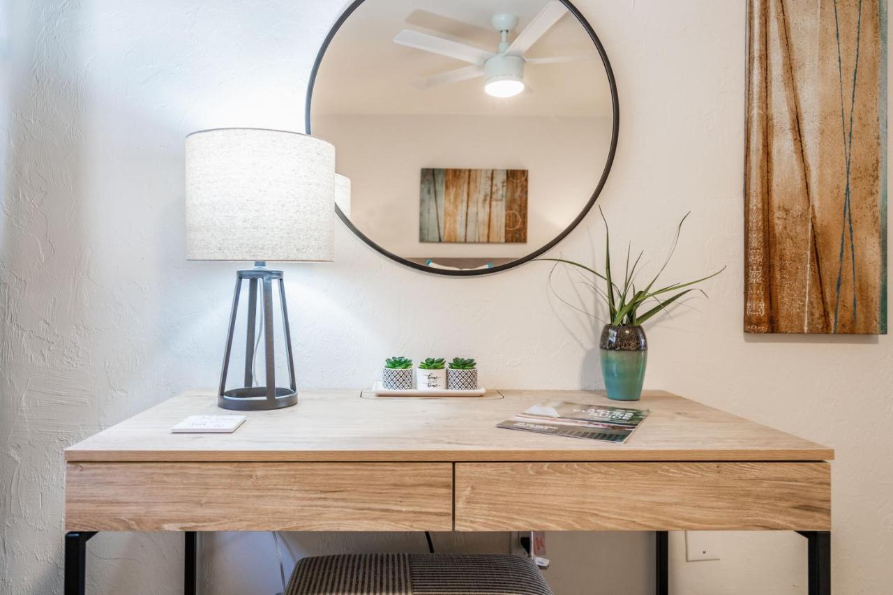 2Bed 1Bath Suite Minutes To Downtown, Beaches, Restaurants, Theaters And More Sarasota Zewnętrze zdjęcie