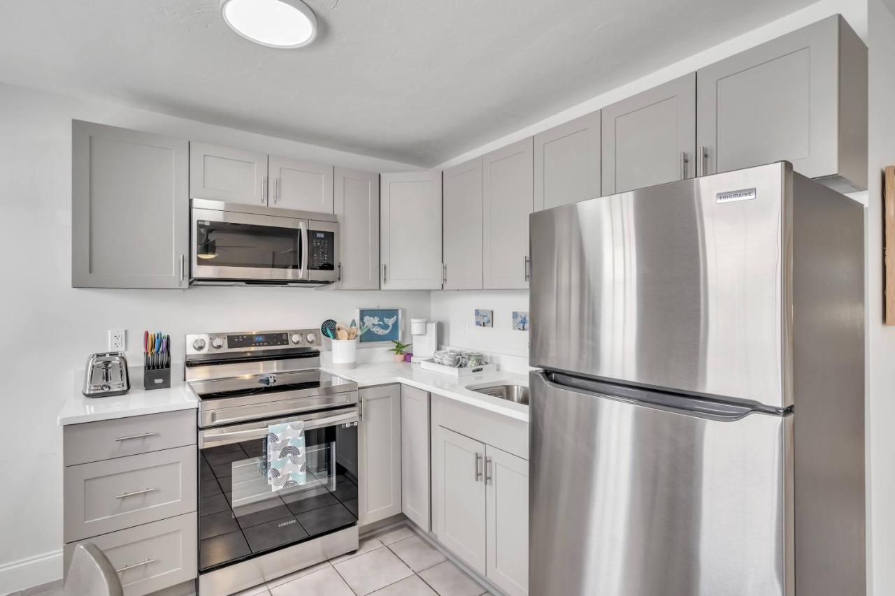 2Bed 1Bath Suite Minutes To Downtown, Beaches, Restaurants, Theaters And More Sarasota Zewnętrze zdjęcie