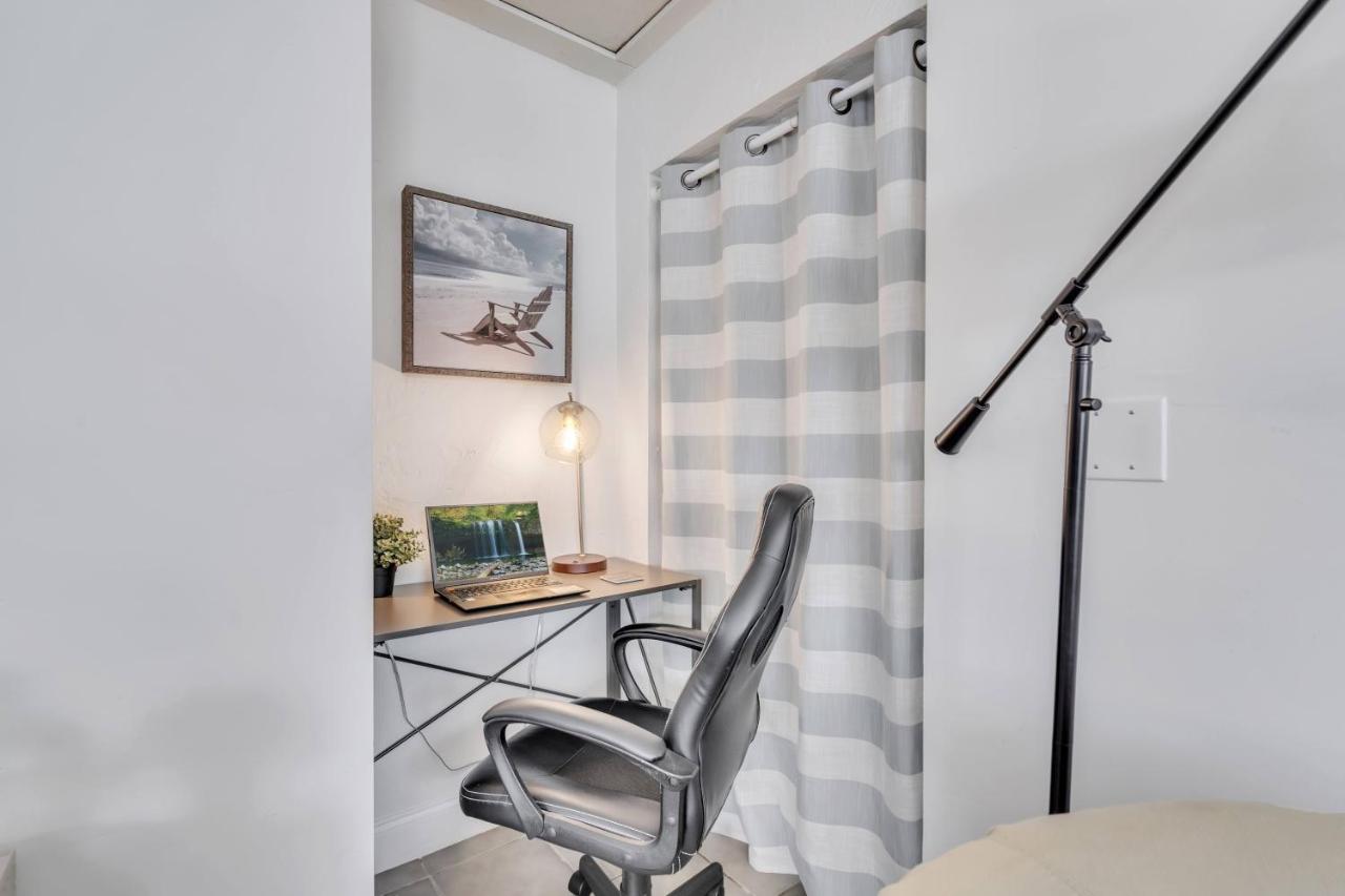 2Bed 1Bath Suite Minutes To Downtown, Beaches, Restaurants, Theaters And More Sarasota Zewnętrze zdjęcie